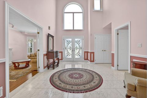 Photo 3 at 15 Clydebank Boulevard, L'Amoreaux, Toronto