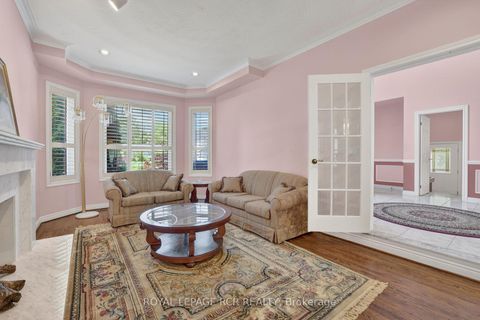 Photo 6 at 15 Clydebank Boulevard, L'Amoreaux, Toronto