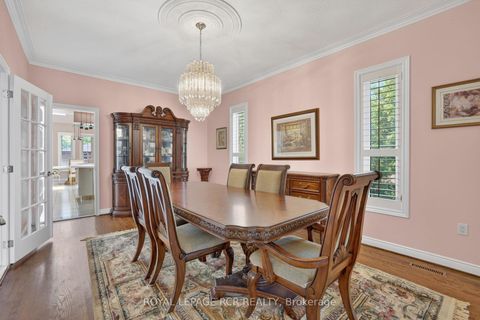 Photo 7 at 15 Clydebank Boulevard, L'Amoreaux, Toronto