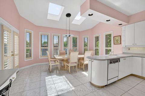 Photo 12 at 15 Clydebank Boulevard, L'Amoreaux, Toronto