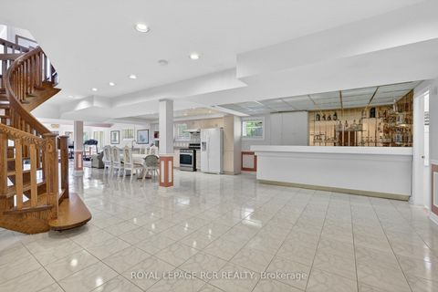 Photo 28 at 15 Clydebank Boulevard, L'Amoreaux, Toronto