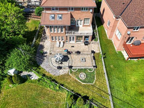 Photo 49 at 15 Clydebank Boulevard, L'Amoreaux, Toronto