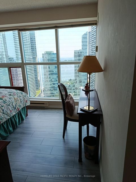 Photo 31 at 3702 - 77 Harbour Square, Waterfront Communities C1, Toronto