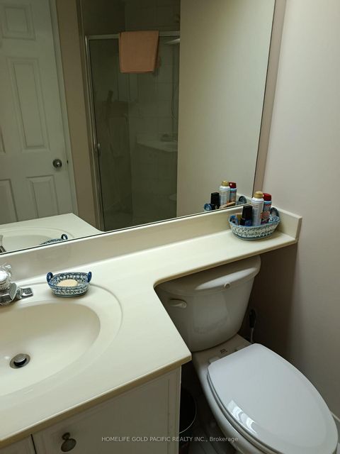 Photo 34 at 3702 - 77 Harbour Square, Waterfront Communities C1, Toronto