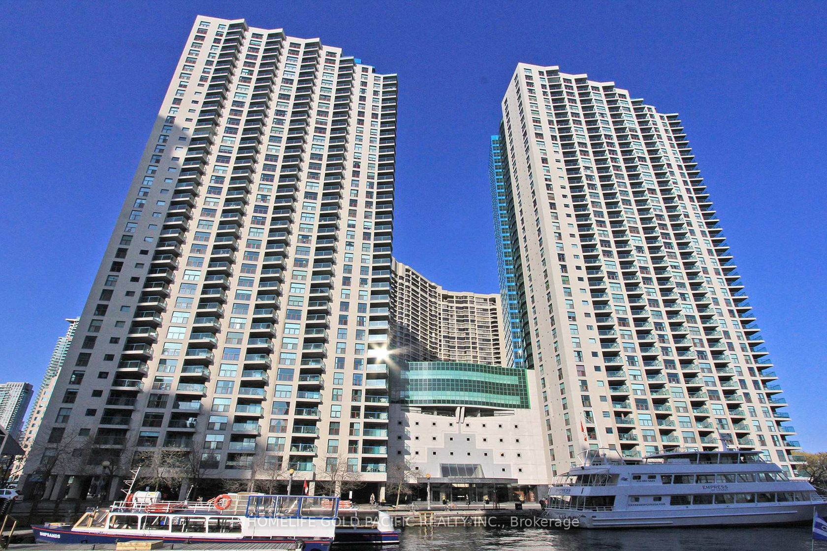 3702 - 77 Harbour Square, Waterfront Communities C1, Toronto photo number 2