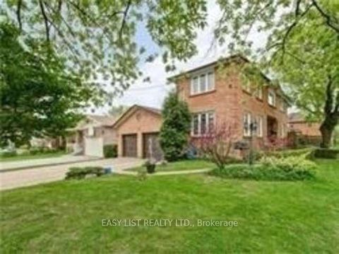 Photo 11 at 89 Patricia Avenue, Newtonbrook West, Toronto
