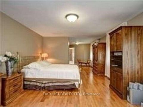 Photo 18 at 89 Patricia Avenue, Newtonbrook West, Toronto