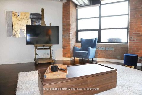 Photo 3 at 208 - 43 Hanna Avenue, Niagara, Toronto