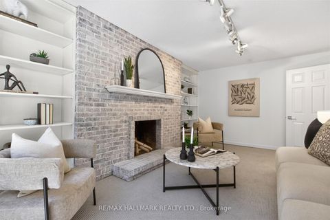 Photo 19 at 13 - 27 Hyde Park Court, German Mills, Markham