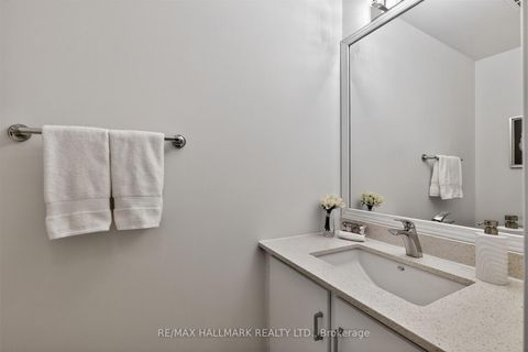 Photo 21 at 13 - 27 Hyde Park Court, German Mills, Markham
