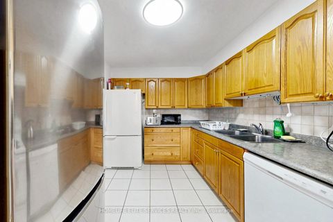 Photo 18 at 408 - 120 Dundalk Drive, Dorset Park, Toronto