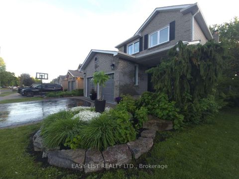 Photo 1 at 51 Lyndale Crescent, Courtice, Clarington