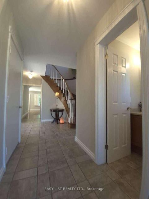 Photo 9 at 51 Lyndale Crescent, Courtice, Clarington