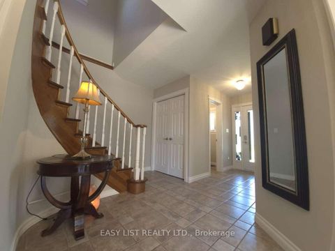 Photo 12 at 51 Lyndale Crescent, Courtice, Clarington