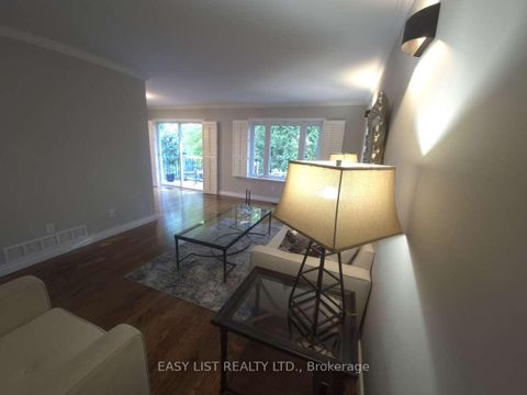 Photo 17 at 51 Lyndale Crescent, Courtice, Clarington
