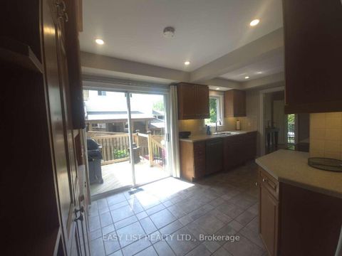 Photo 28 at 51 Lyndale Crescent, Courtice, Clarington