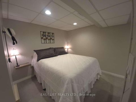 Photo 34 at 51 Lyndale Crescent, Courtice, Clarington