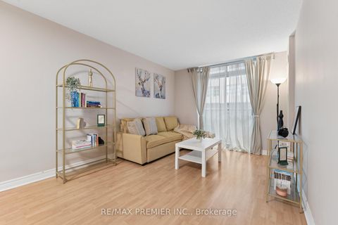 Photo 2 at 307 - 212 Eglinton Avenue E, Mount Pleasant West, Toronto
