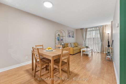 Photo 4 at 307 - 212 Eglinton Avenue E, Mount Pleasant West, Toronto