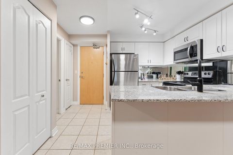 Photo 8 at 307 - 212 Eglinton Avenue E, Mount Pleasant West, Toronto