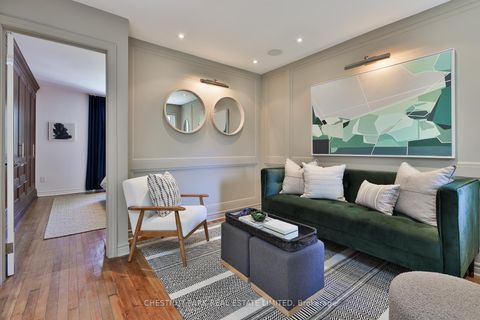 Photo 12 at 589 Wellington Street W, Niagara, Toronto