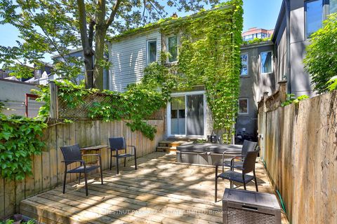 Photo 25 at 589 Wellington Street W, Niagara, Toronto