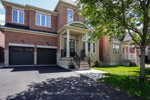 Photo 2 at 37 Heron Hollow Avenue, Oak Ridges, Richmond Hill