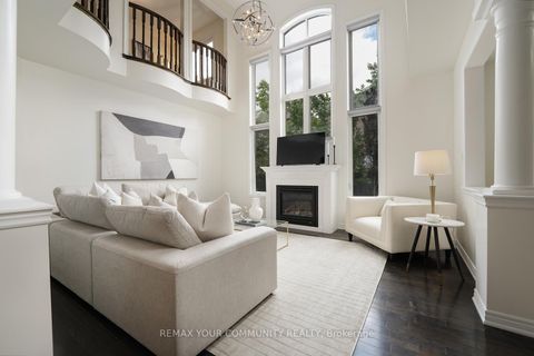 Photo 19 at 37 Heron Hollow Avenue, Oak Ridges, Richmond Hill