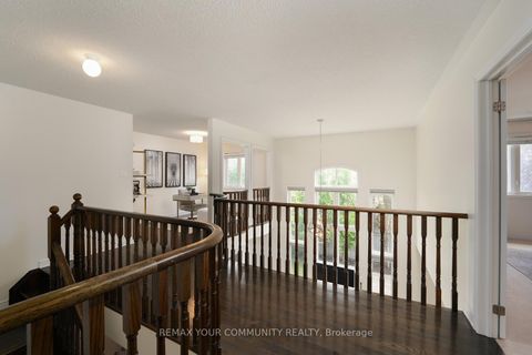 Photo 27 at 37 Heron Hollow Avenue, Oak Ridges, Richmond Hill