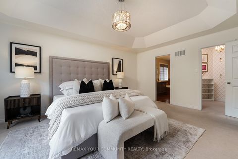 Photo 30 at 37 Heron Hollow Avenue, Oak Ridges, Richmond Hill