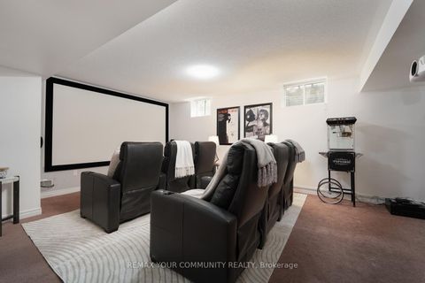Photo 34 at 37 Heron Hollow Avenue, Oak Ridges, Richmond Hill