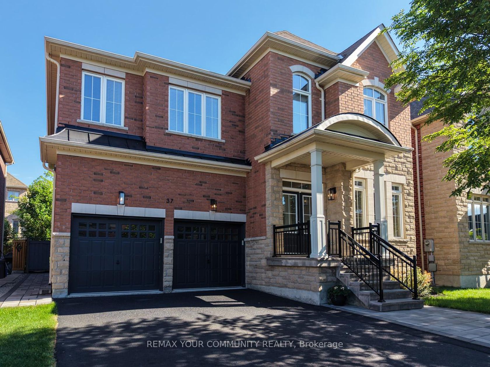 37 Heron Hollow Avenue, Oak Ridges, Richmond Hill 