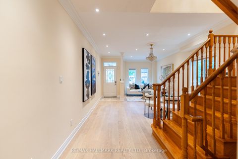 Photo 8 at 60 Dovetail Drive, Oak Ridges Lake Wilcox, Richmond Hill
