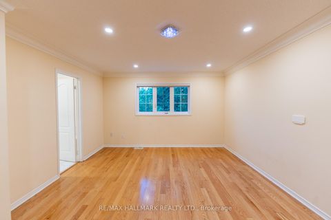 Photo 14 at 60 Dovetail Drive, Oak Ridges Lake Wilcox, Richmond Hill