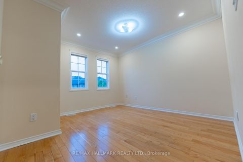 Photo 17 at 60 Dovetail Drive, Oak Ridges Lake Wilcox, Richmond Hill