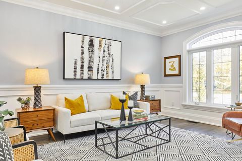 Photo 6 at 24 Larwood Boulevard, Cliffcrest, Toronto