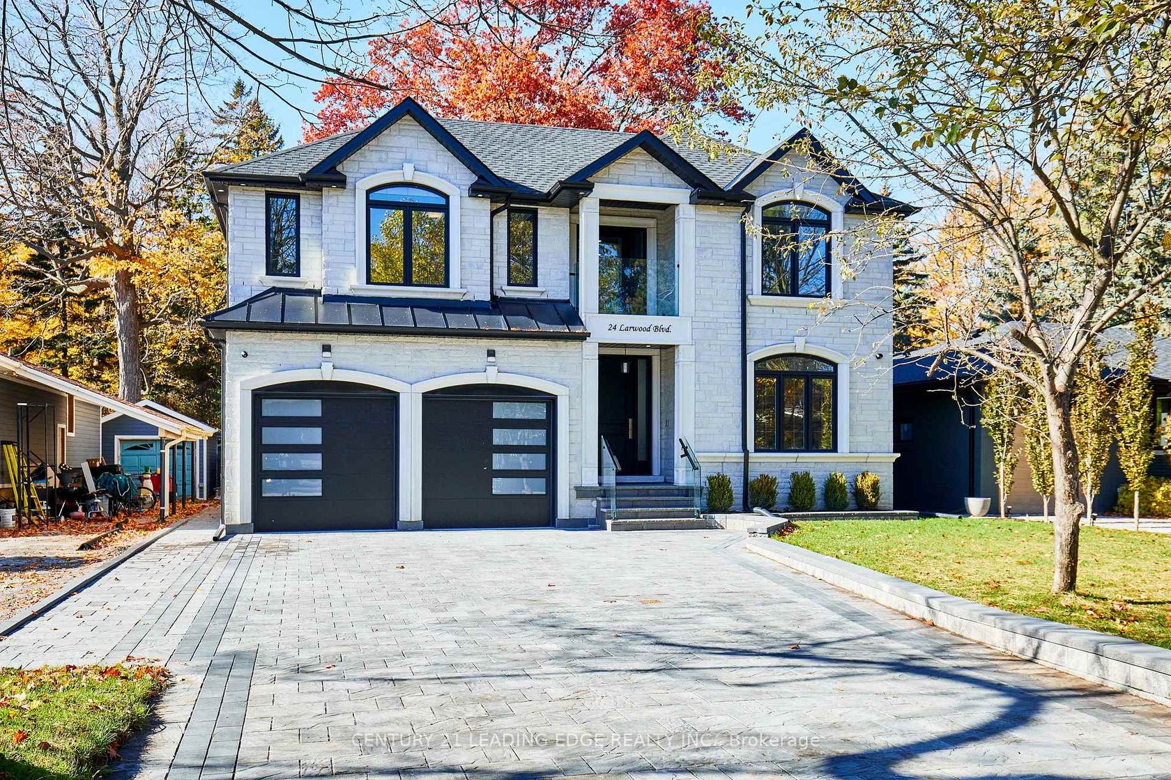 24 Larwood Boulevard, Cliffcrest, Toronto 
