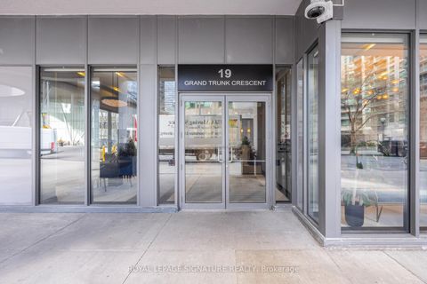 Photo 2 at 2103 - 19 Grand Trunk Crescent, Waterfront Communities C1, Toronto