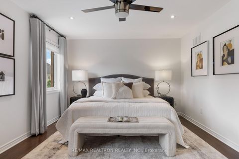Photo 12 at 55 Headwind Boulevard, Vellore Village, Vaughan