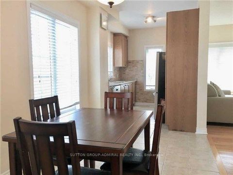 Photo 2 at 2 - 15 Old Colony Road, Oak Ridges Lake Wilcox, Richmond Hill