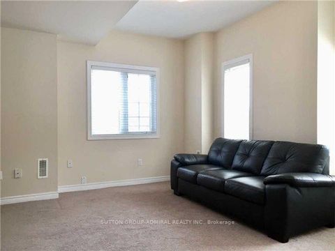Photo 10 at 2 - 15 Old Colony Road, Oak Ridges Lake Wilcox, Richmond Hill