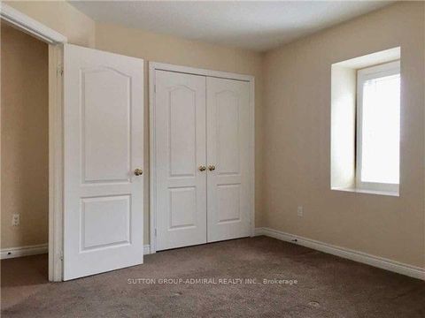 Photo 13 at 2 - 15 Old Colony Road, Oak Ridges Lake Wilcox, Richmond Hill