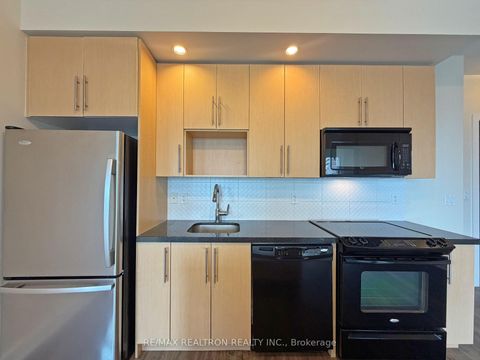 Photo 5 at 605 - 28 Linden Street, North St. James Town, Toronto