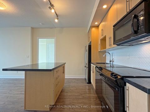 Photo 6 at 605 - 28 Linden Street, North St. James Town, Toronto