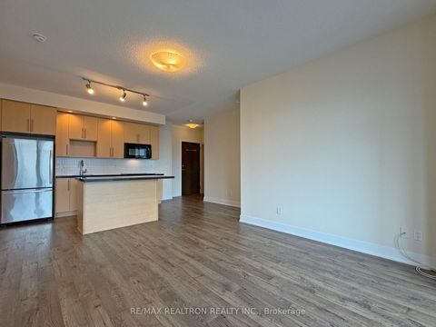 Photo 10 at 605 - 28 Linden Street, North St. James Town, Toronto