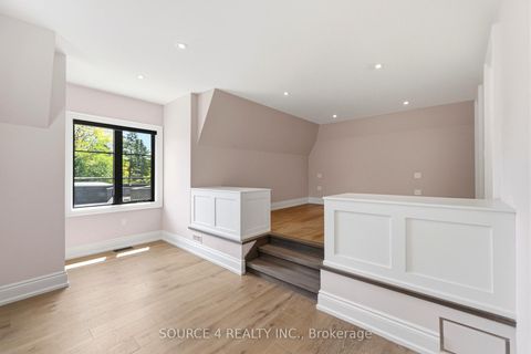 Photo 6 at 9 Sandpiper Court, Donalda, Toronto