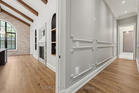Photo 11 at 9 Sandpiper Court, Donalda, Toronto