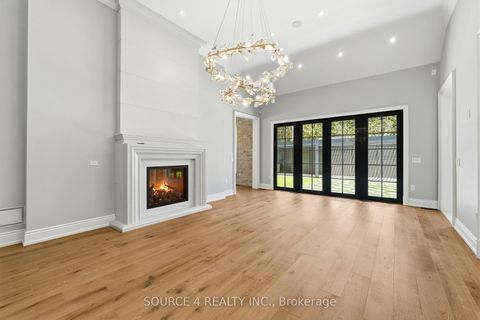 Photo 13 at 9 Sandpiper Court, Donalda, Toronto