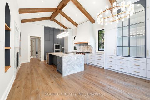 Photo 18 at 9 Sandpiper Court, Donalda, Toronto