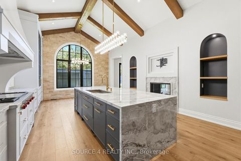 Photo 21 at 9 Sandpiper Court, Donalda, Toronto